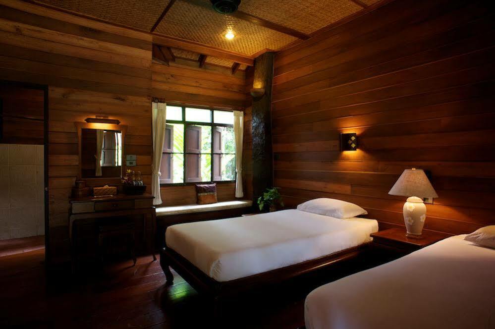 Khum Lanna Hotel Phrao Exterior photo
