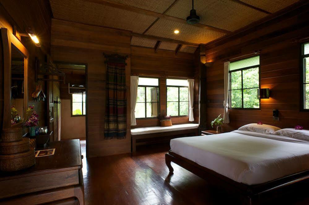 Khum Lanna Hotel Phrao Exterior photo