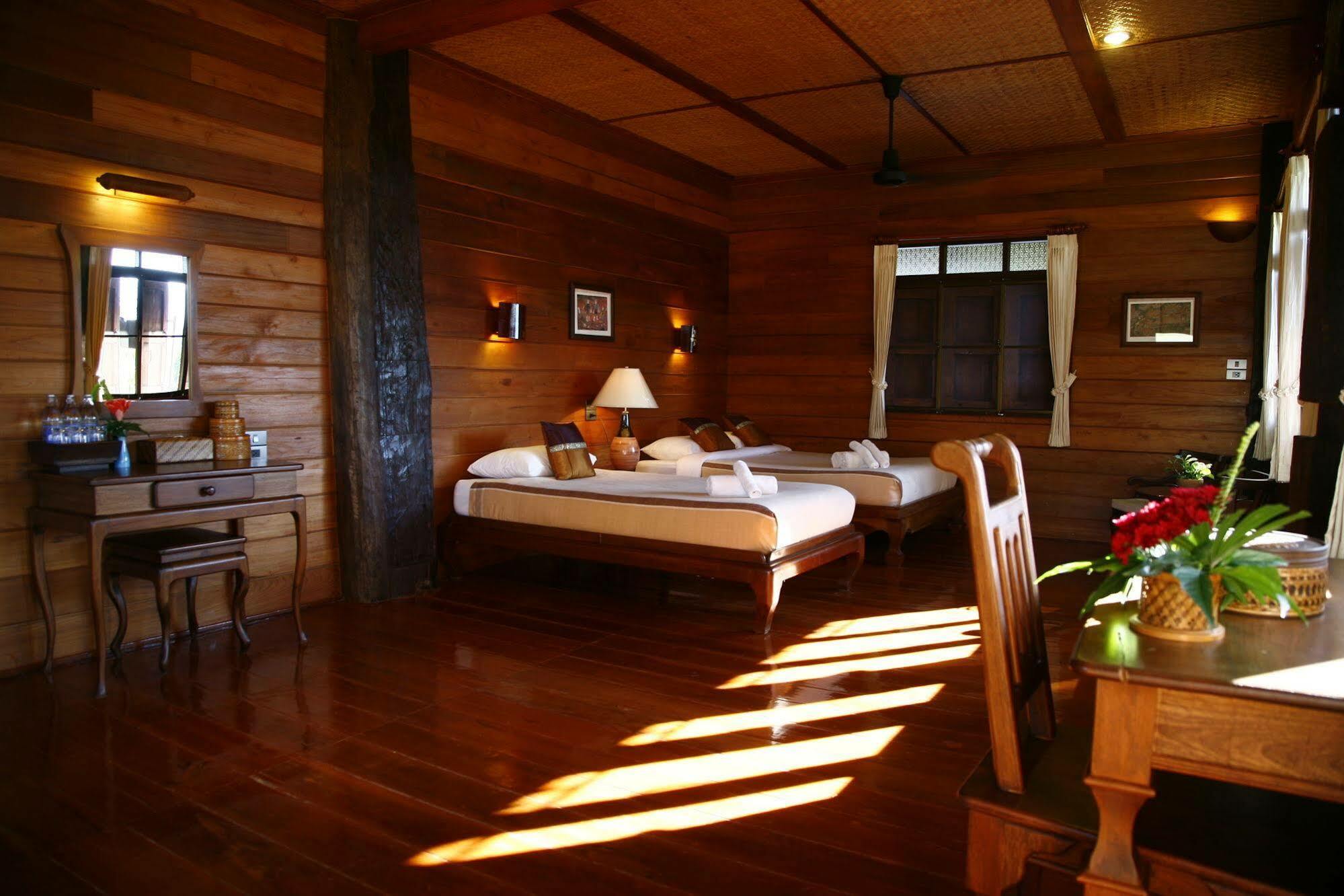 Khum Lanna Hotel Phrao Exterior photo